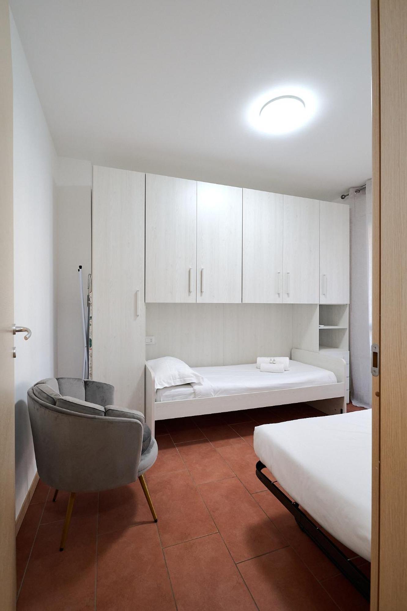 Xenia - Spacious And Bright New Flat With Garden Apartamento